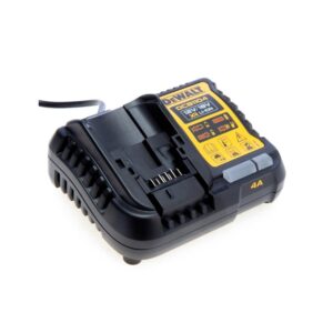 Cargador Multivoltaje DCB1104